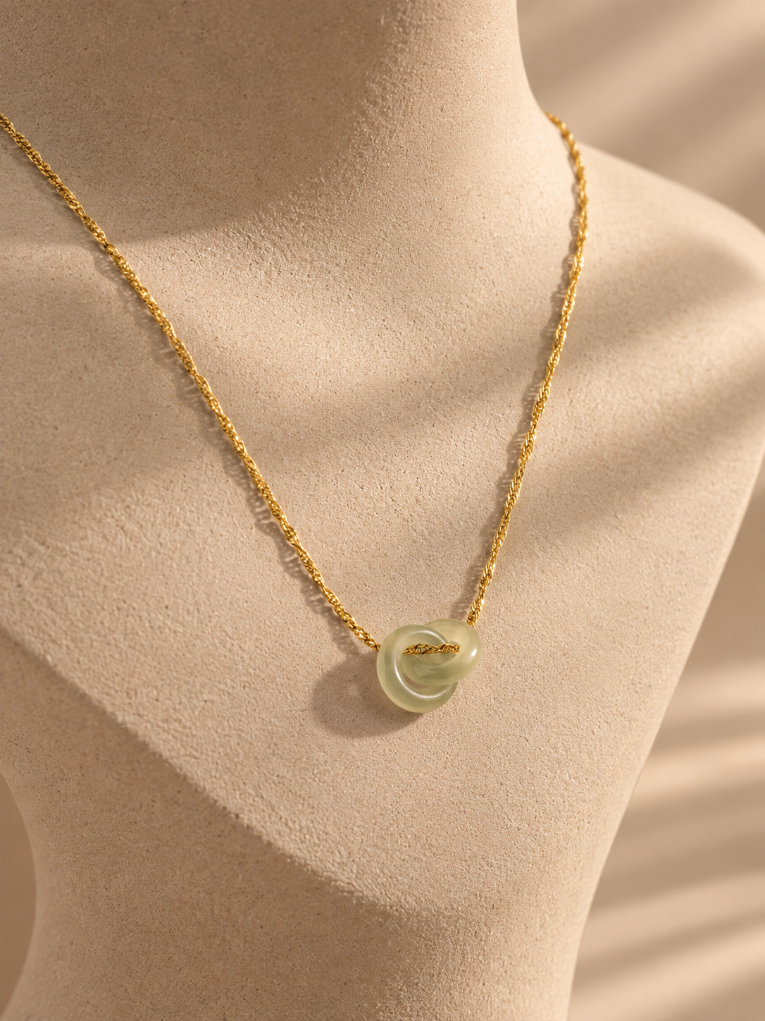Interlocking Jade Circle Necklace