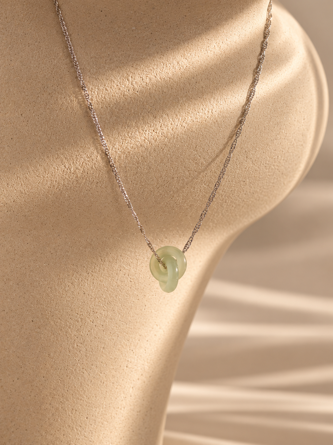 Interlocking Jade Circle Necklace